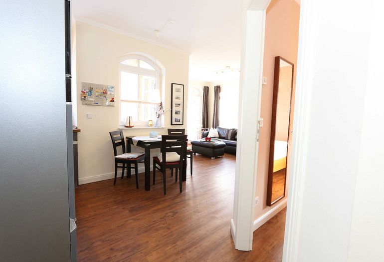 Essbereich mit Tisch