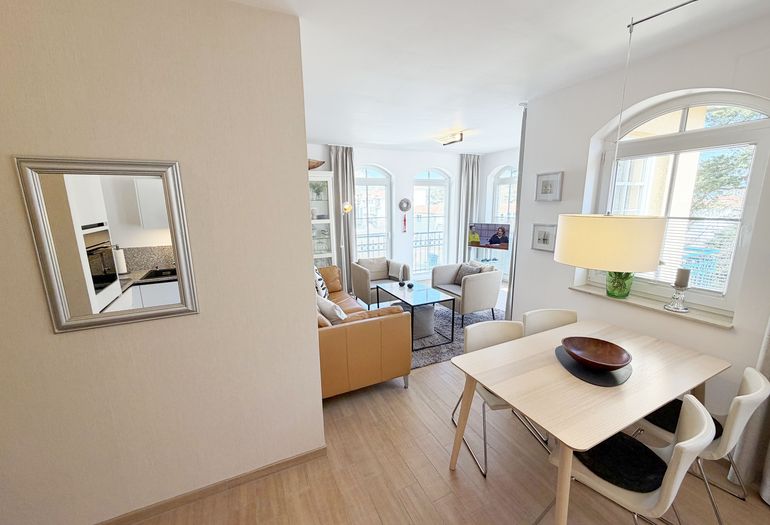 Kurparkresidenz in Baabe WE 15 - Essbereich und Wohnzimmer Kurparkresidenz in Baabe WE 15 - Essbereich und Wohnzimmer