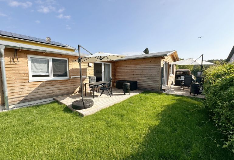 Bungalow Harmonie & Fantasie - beide Terrassen grenzen aneinander
