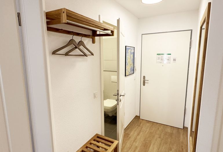 Eingangsbereich mit Garderobe Eingangsbereich mit Garderobe