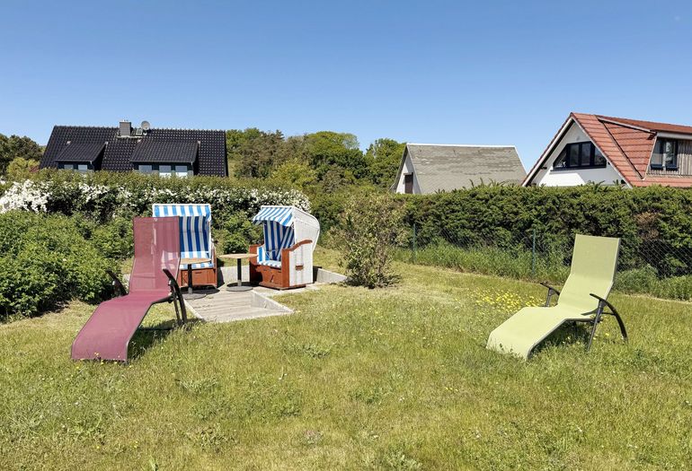 Zollhaus - 2 Strandkörbe laden zum Verweilen ein