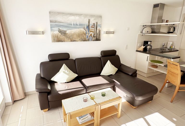 gemütliches Wohnzimmer mit Couch gemütliches Wohnzimmer mit Couch