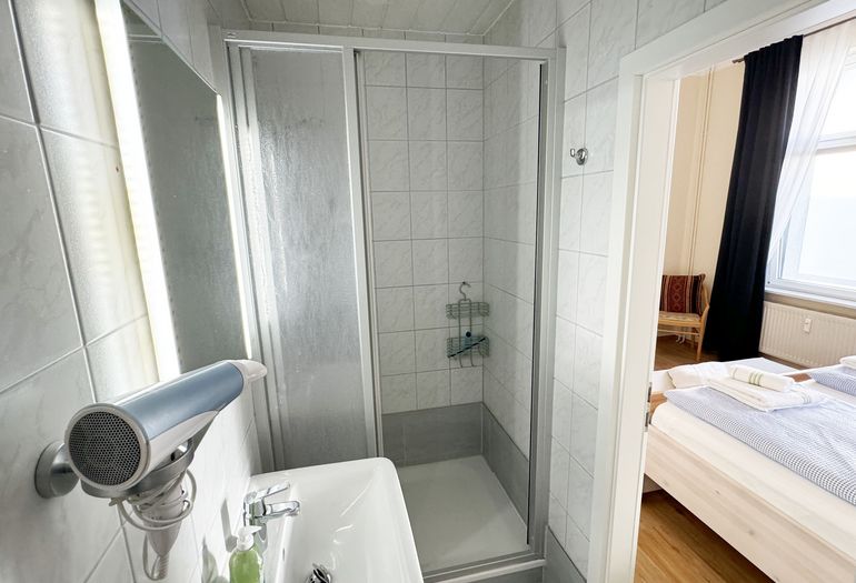 innenliegendes Badezimmer