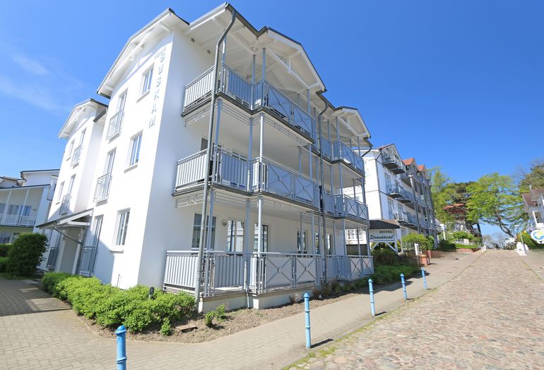 Außenansicht Villa Buskam