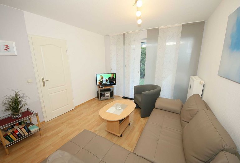 Sitzecke mit TV