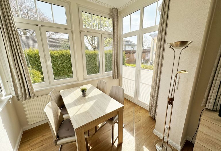 heller und freundlicher Essbereich heller und freundlicher Essbereich