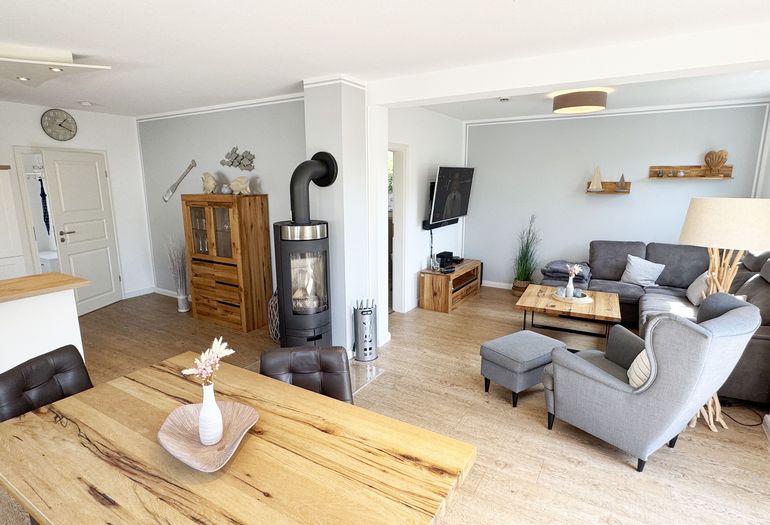 gemütlicher Wohnbereich mit Kamin gemütlicher Wohnbereich mit Kamin