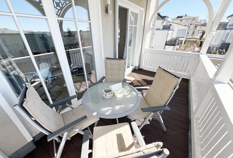 Villa Wilhelmine Whg. 03 Kreidezimmer -Balkon Villa Wilhelmine Whg. 03 Kreidezimmer -Balkon