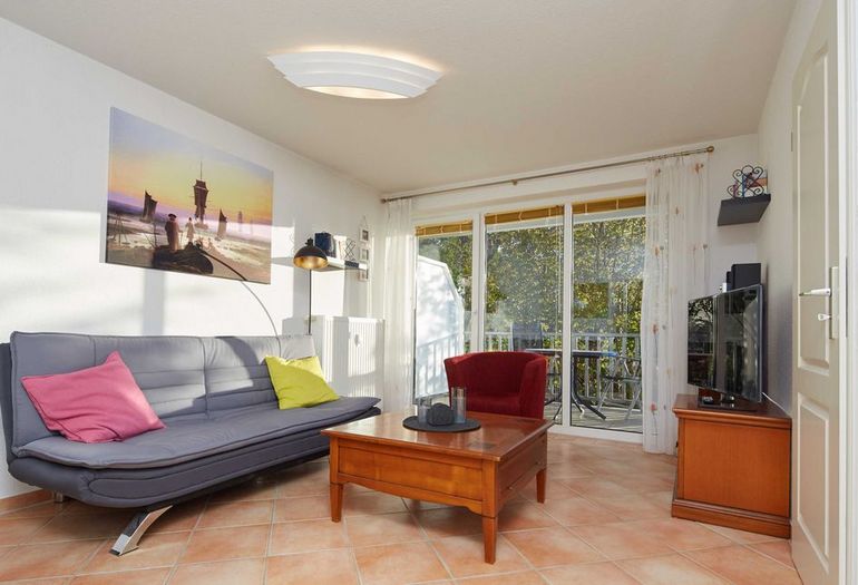 Ferienwohnung Strandstrasse 8/4 mit Balkon Ferienwohnung Strandstrasse 8/4 mit Balkon