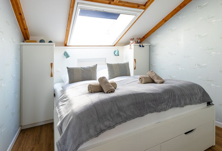 1. Schlafzimmer mit Dachfenster 1. Schlafzimmer mit Dachfenster