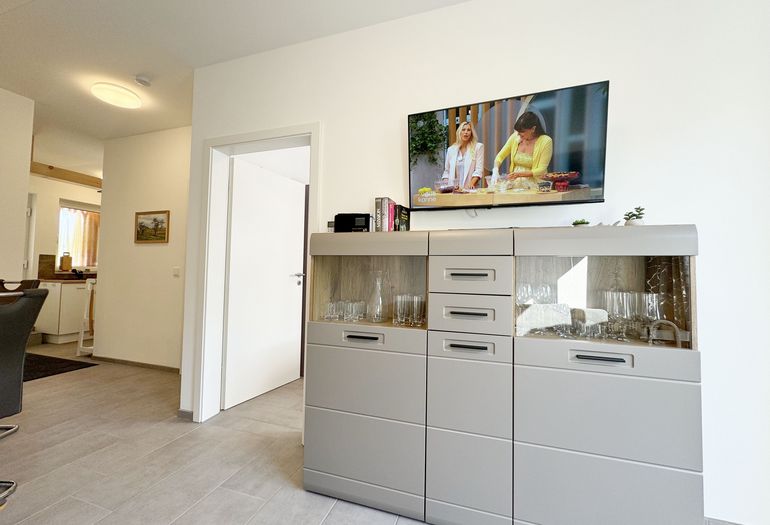 Wohnbereich mit TV Wohnbereich mit TV