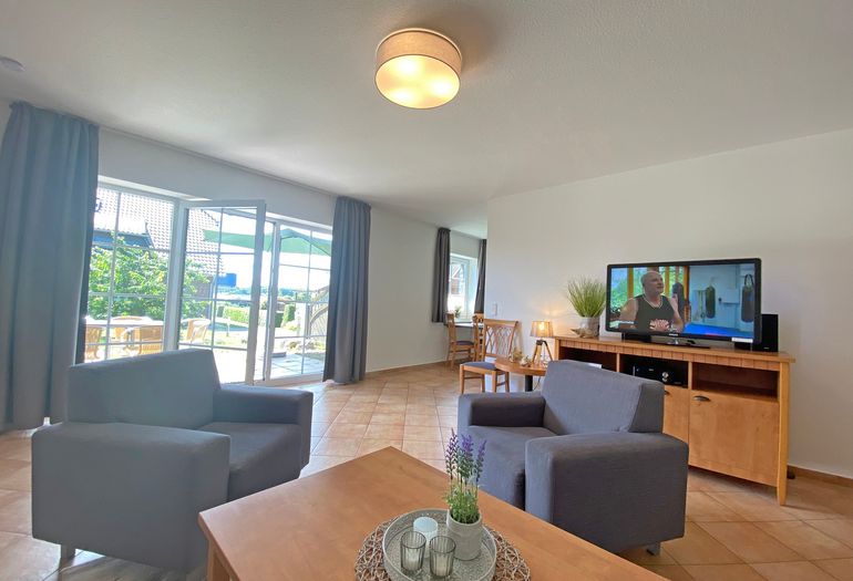 Wohnzimmer mit TV Wohnzimmer mit TV