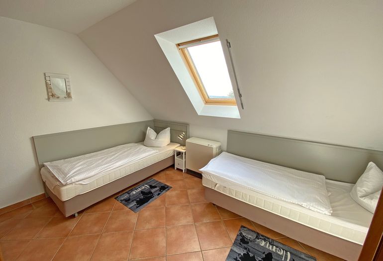 2. Schlafzimmer mit Einzelbetten 2. Schlafzimmer mit Einzelbetten