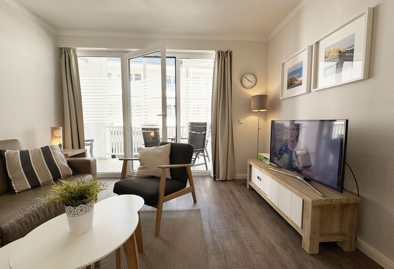 Wohnbereich mit Smart-TV Wohnbereich mit Smart-TV