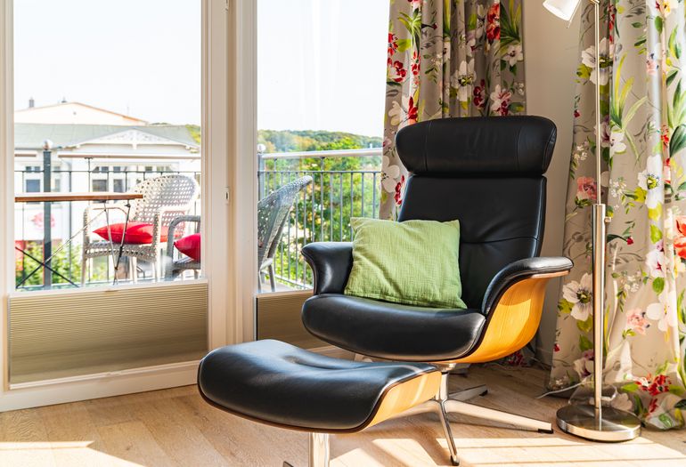 Relaxe Sessel direkt am Fenster Relaxe Sessel direkt am Fenster