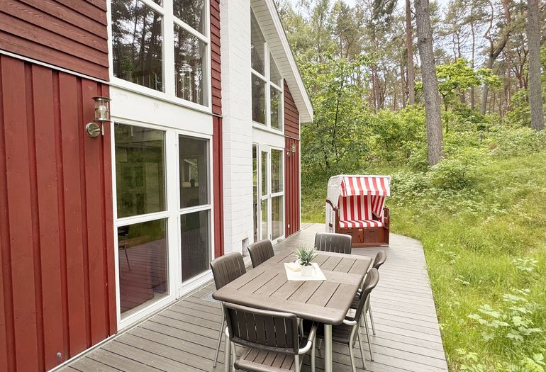 Ferienhaus Sanddorn mit Terrassen Bestuhlung