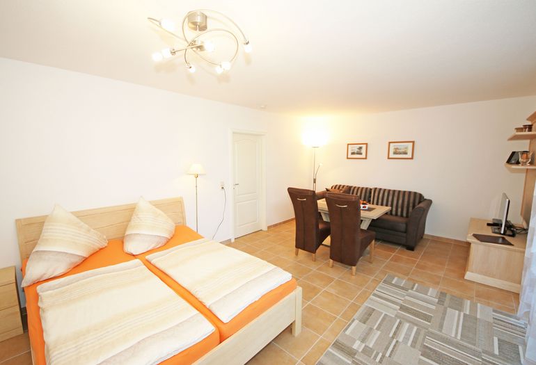 Schlafbereich mit Doppelbett Schlafbereich mit Doppelbett