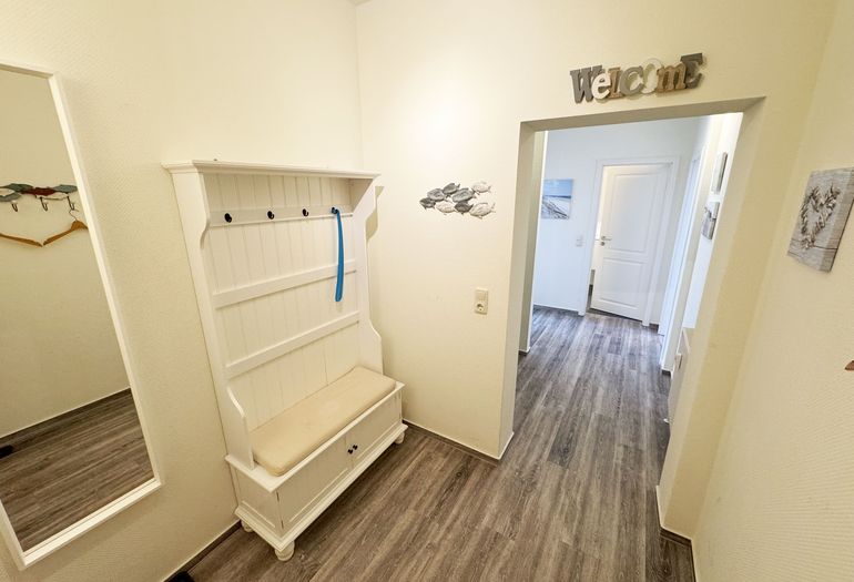 Flur mit Garderobe