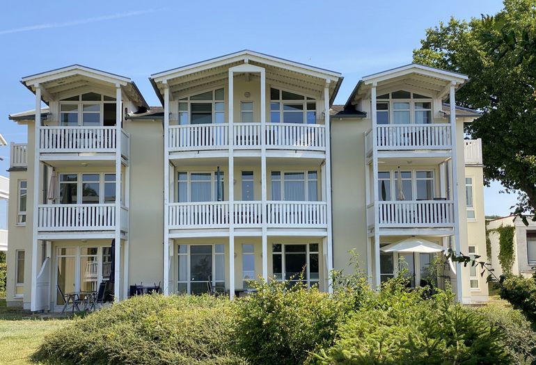 Außenansicht Haus Rügenscher Bodden