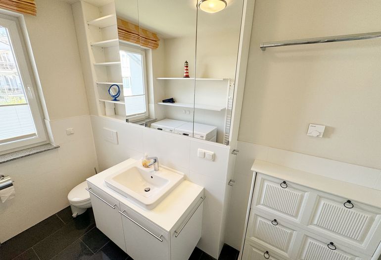 Badezimmer mit Waschplatz Badezimmer mit Waschplatz