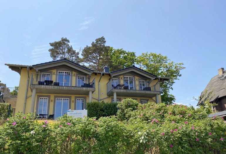 Haus Strandkiefer mit 4 Ferienwohnungen Haus Strandkiefer mit 4 Ferienwohnungen