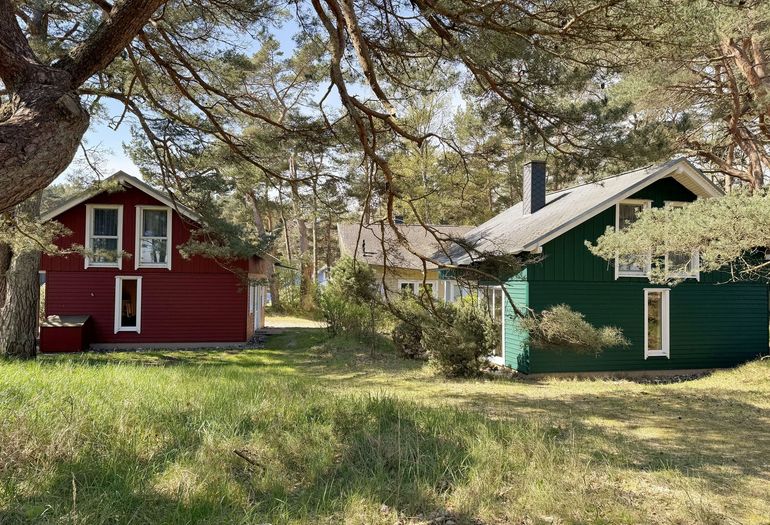 Strandhaus Dünenweg 17b im Dünenpark mit mehreren Ferienhäusern