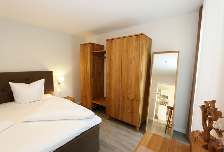 Schlafzimmer mit Spiegel Schlafzimmer mit Spiegel