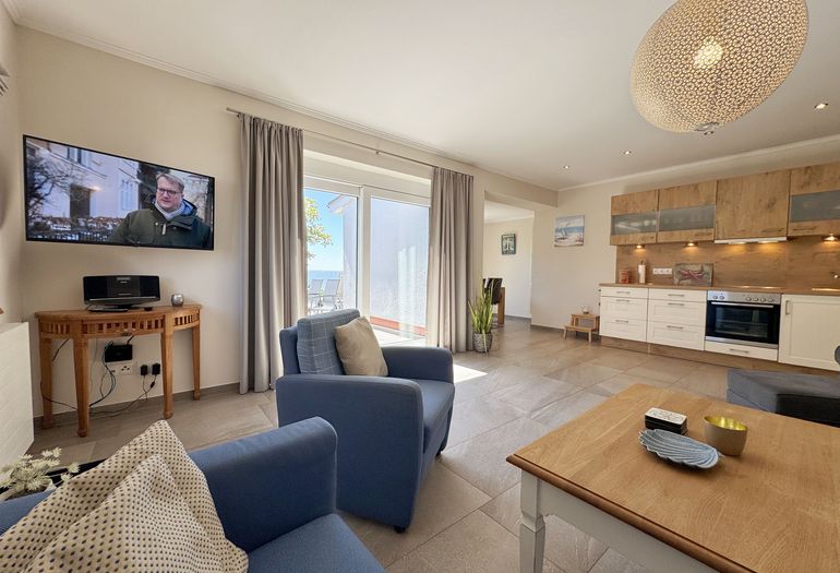 Blick aus dem Wohnzimmer auf das Meer