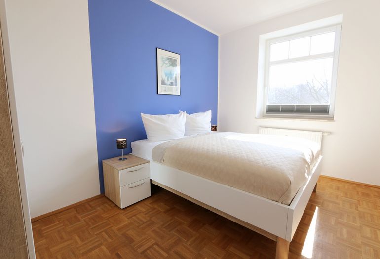 1. Schlafzimmer mit Doppelbett 1. Schlafzimmer mit Doppelbett