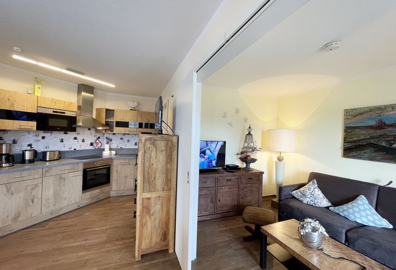 Moderner Küchen- und Wohnbereich