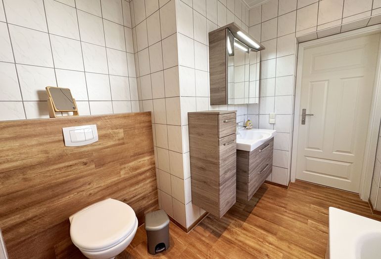 1. Badezimmer mit WC