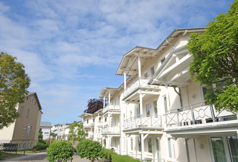 seitlicher Blick zum Haus seitlicher Blick zum Haus