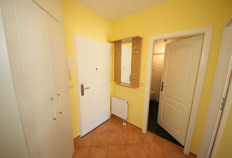 Flurbereich mit Spiegel