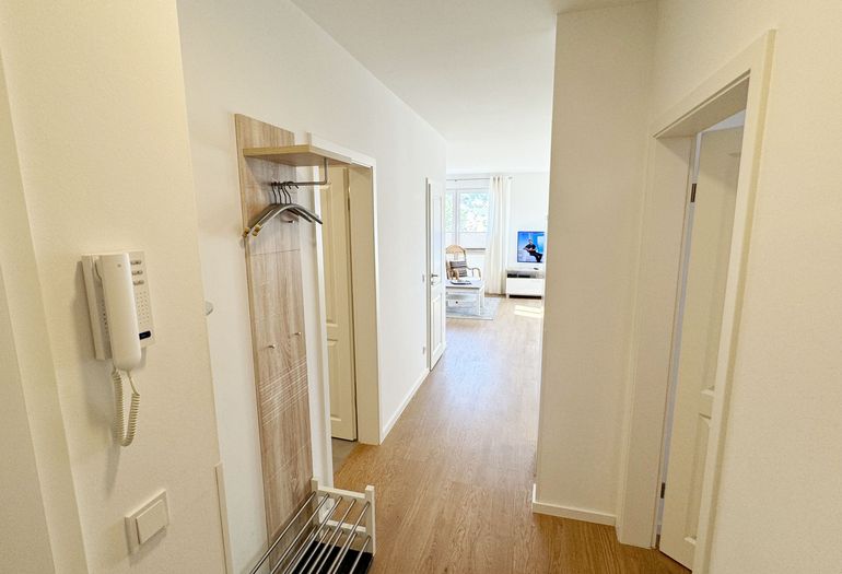 Blick vom Flur in Richtung Wohn- und Kochbereich Blick vom Flur in Richtung Wohn- und Kochbereich