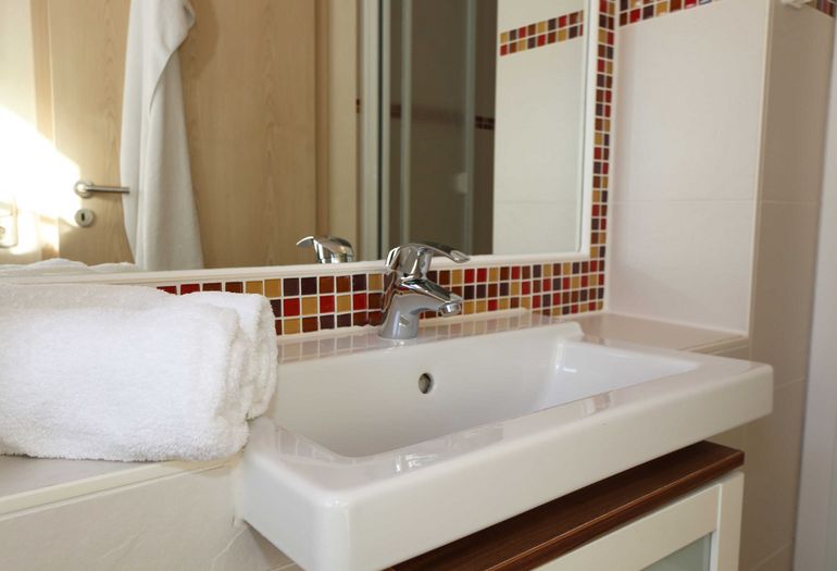 1. Duschbad 1. Duschbad