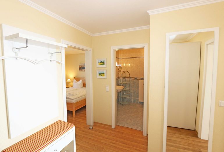 Flur mit Garderobe Flur mit Garderobe