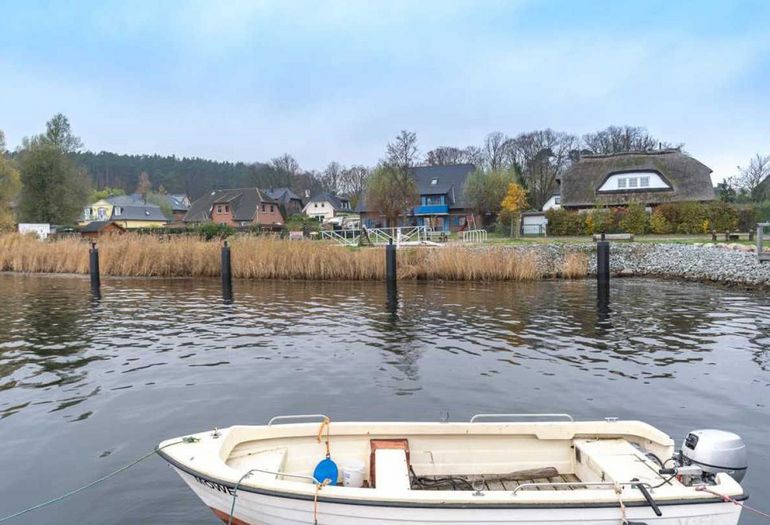 Blick auf das Haus am Selliner See