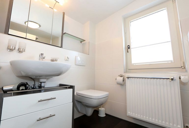 Badezimmer mit WC Badezimmer mit WC