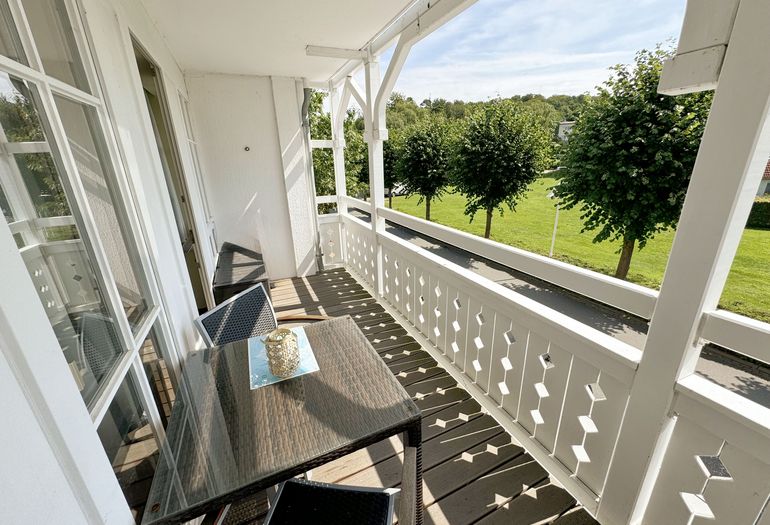Großer Südostbalkon der Feriewohnung 721 im Seepark Sellin Großer Südostbalkon der Feriewohnung 721 im Seepark Sellin