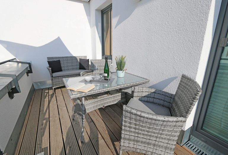 bestuhlte Dachterrasse