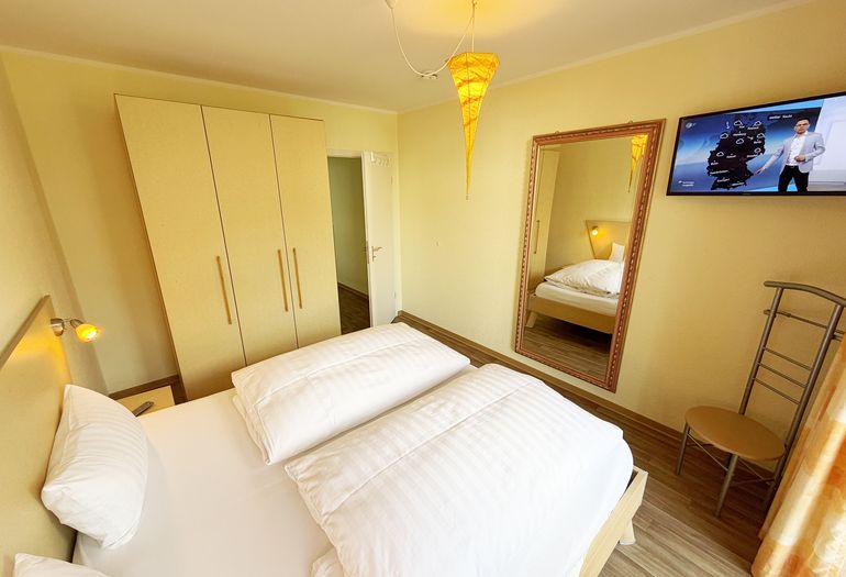 Villa Störtebeker Whg. 13 - Schlafzimmer Villa Störtebeker Whg. 13 - Schlafzimmer