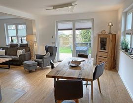 Ferienhaus Uns lütt Hus mit Sauna, Kamin & Terrasse