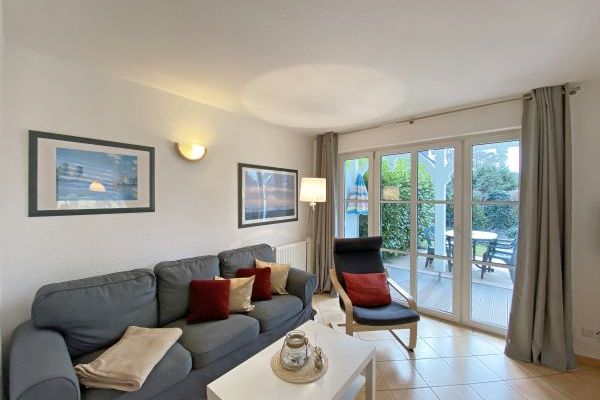 Haus Rügenwelle Whg. 01 Erdgeschoss mit Terrasse