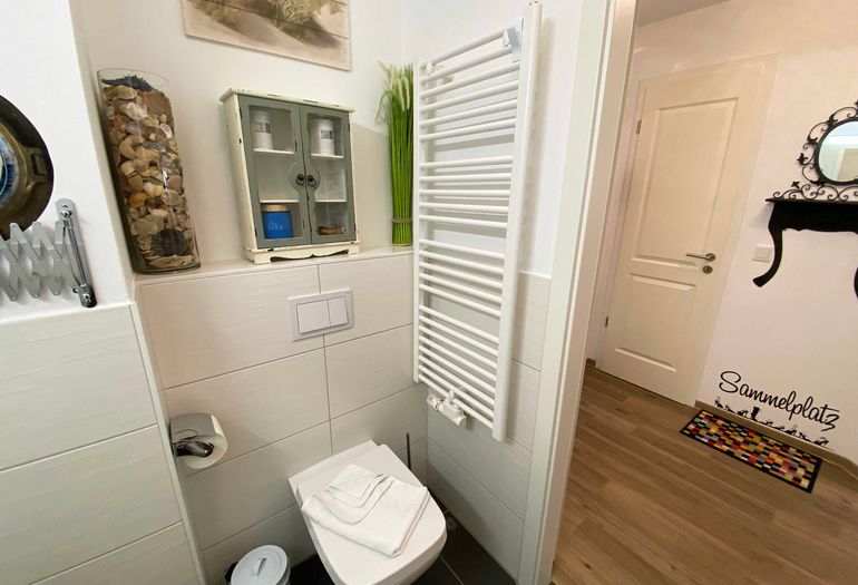Badezimmer mit WC Badezimmer mit WC