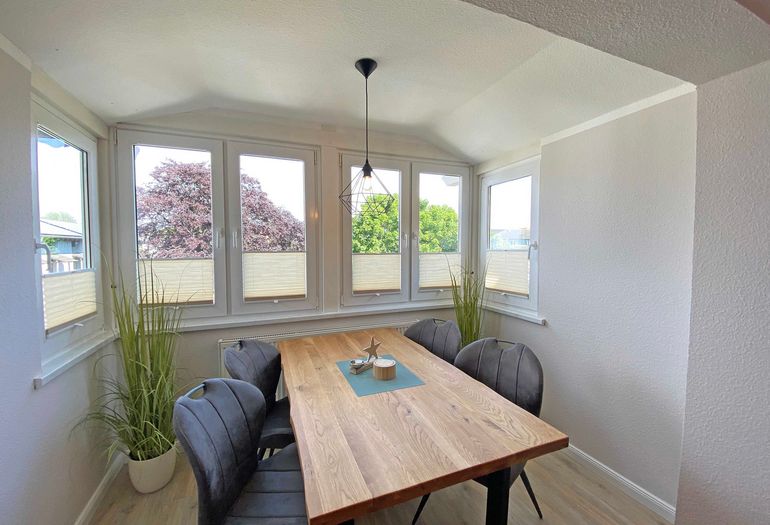 Esstisch für gemeinsames Essen