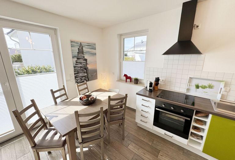 Essbereich mit Küchenzeile