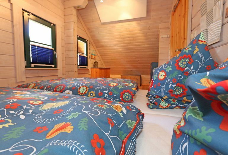 2. Schlafzimmer mit Doppelbett