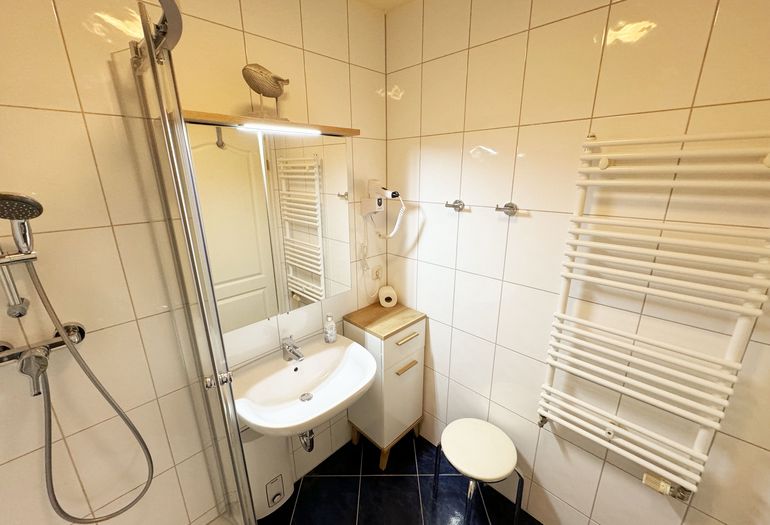 Bad mit Handtuchtrockner