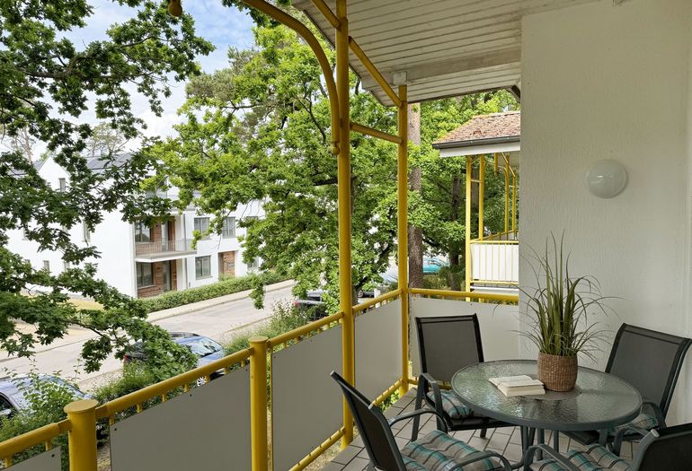 Bestuhlter Balkon