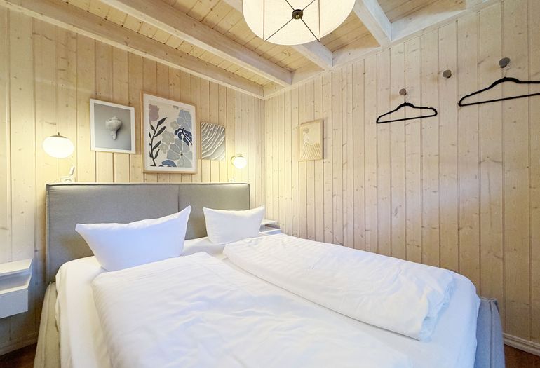 1. Schlafzimmer Erdgeschoss 1. Schlafzimmer Erdgeschoss